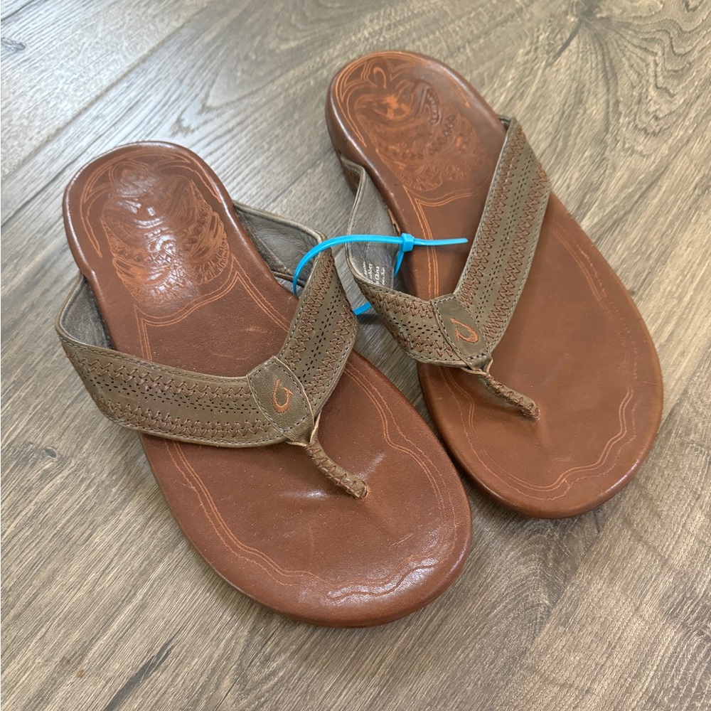 Olukai Po’Okela men’s leather sandal size 10